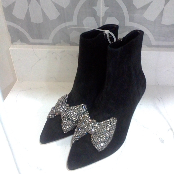 Tory Burch Esme Suede Crystal Embellished Bow Booties Size 5.5M - Picture 3 of 7